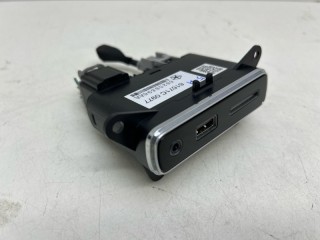 разъем USB, ориг. номер 68258696AA, Jeep Grand Cherokee 2016-2022