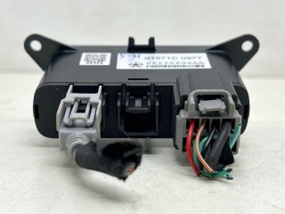 разъем USB, ориг. номер 68258696AA, Jeep Grand Cherokee 2016-2022