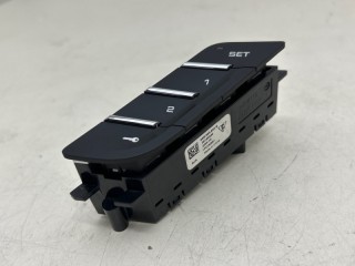 Кнопки в дверные карты, ориг. номер 95B959855, Porsche Macan 2014-2019