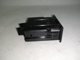 разъем USB, ориг. номер 68145567AA, Jeep Grand Cherokee 2007-2010