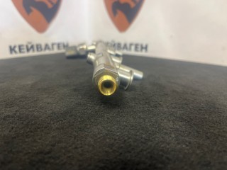 Рампа топливная с датчиком давления, ориг. номер 06K906051A, 06K133317H, Audi Q5 2012-2017