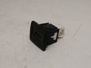 USB Разъем, ориг. номер A2188200187, Mercedes-Benz M-Class 2011-2015