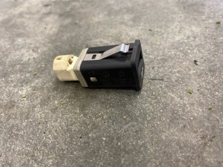 разъем USB, ориг. номер 61319167196, BMW 3-Series 2006-2010