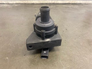 Помпа, ориг. номер 1K0965561F, 1K0121063P, Volkswagen Transporter