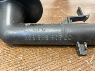 Горловина бачка стеклоомывателя, ориг. номер 99652860700, 99652860500, Porsche Boxster 2002-2004