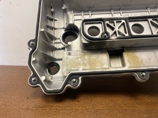 Клапанная крышка двигателя, ориг. номер 10210S5209, Mazda CX-7 2006-2009