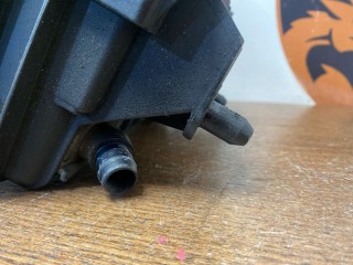 Корпус воздушного фильтра, ориг. номер 7L0129601A, 7L0129607D, Volkswagen Touareg