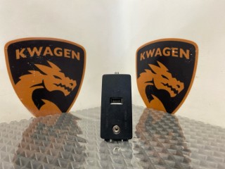 USB Разъем, ориг. номер 31389705, Volvo XC90 2014-2019