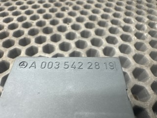 Реле, ориг. номер A0035422819, Mercedes-Benz CLK