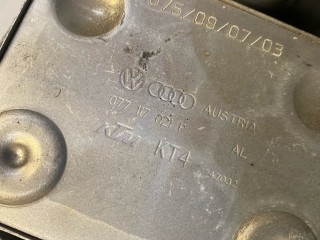 Корпус масляного фильтра, ориг. номер 077115401L, 077115433A, 077117021B, Audi Q7 2005-2009