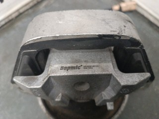 Подушка двигателя, ориг. номер 4G0199381LC, 4G0199381NT, 4G0199381NS, 4G0199381, BF0428140120, Audi A6