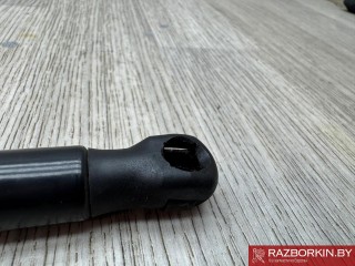 амортизатор крышки багажника, ориг. номер 51245A32FD2, 5A32FD2, Mini Cooper 4 поколение 2024-2026