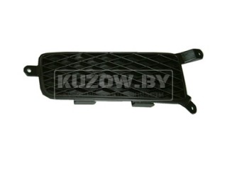 Заглушка (решетка) в бампер передний Mitsubishi Lancer 9 1991-2000, MR539654