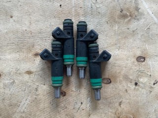 форсунка топливная Ford Focus 1 поколение 1998-2001, 98MFBB