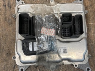 блок управления двигателем BMW 5 F10/F11 2009-2013, 7643312