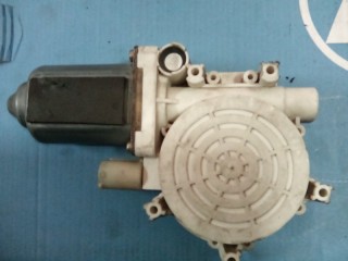 Моторчик стеклоподъемника FR RH/ LH RR, ориг. номер 67628360512, BMW 5-Series 1987-1996