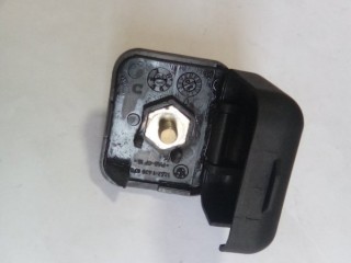 Плюсовой вывод в моторном отсеке, ориг. номер 12521439674, BMW X5 1999-2003
