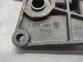 Соединительный фланец масляного фильтра, ориг. номер 11421435096, BMW