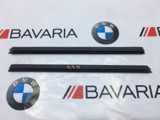 Уплотнители стекла боковой двери к-кт, ориг. номер 51348402631, 51348402632, BMW X5 1999-2003
