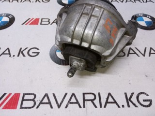 Подушка двигателя, ориг. номер 22116773745, BMW 135