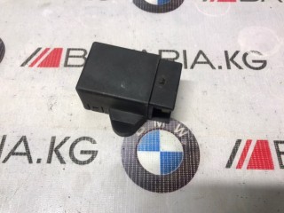 Плюсовой вывод в моторном отсеке, ориг. номер 12427514342, BMW 525i