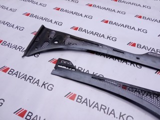 Накладка под лобовое стекло, ориг. номер 51711946126, 51711946125, BMW 525i