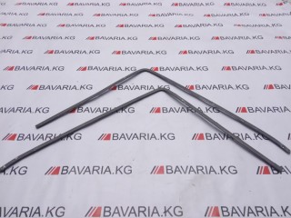 Молдинг стекла, ориг. номер 51311944429, 51311944430, BMW 525i
