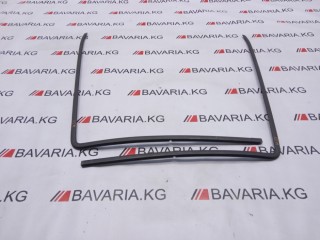 Молдинг стекла, ориг. номер 51311944429, 51311944430, BMW 525i