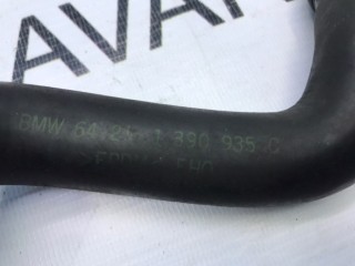 Патрубок на клапана печки, ориг. номер 64211390935, BMW 540i