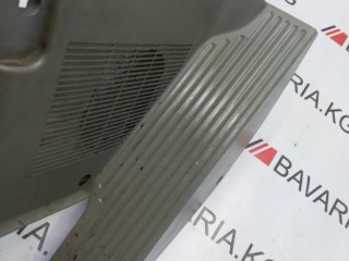 Накладка панели отдыха ноги, ориг. номер 51438107963, BMW 525i