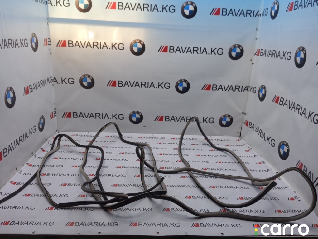 Уплотнитель двери на кузове BMW 525i, левый руль, 51728137772, фото 1