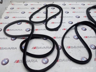 Уплотнитель двери на кузове, ориг. номер 51727278503, 51727278504, BMW 5' 550i
