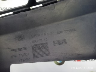 Накладка подкапотного пространства, ориг. номер 51767019804, BMW 5' 528i