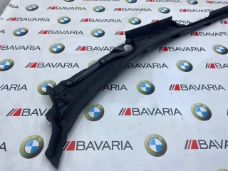 Накладка под лобовое стекло, ориг. номер 51717203124, BMW 5' 550i