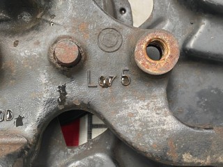 Цапфа со ступицей в сборе, ориг. номер 31211092079, BMW 3' 325i