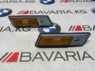 Повторители поворота (2 шт к-т), ориг. номер 63131378009, 63131378010, BMW 525i