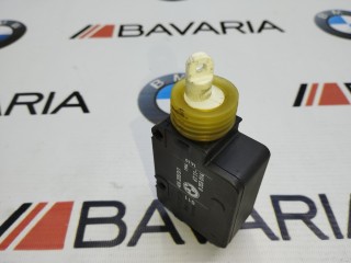 Сервопривод замка багажной двери, ориг. номер 67118353014, BMW 525i