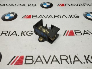 Плюсовой вывод в моторном отсеке, ориг. номер 12421714320, 12427514342, BMW 525i