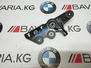 Кронштейн ручки открывания капота, ориг. номер 51437221913, BMW 335i
