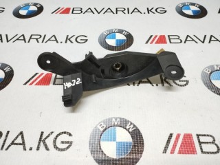 Кронштейн ручки открывания капота, ориг. номер 51437148521, BMW X5' 4.8i