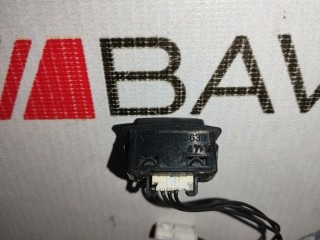 Кнопка подогрева руля, ориг. номер 61319143639, BMW 335is