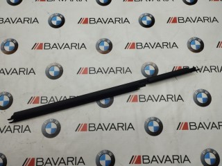 Уплотнитель стекла в боковой двери, ориг. номер 51357336983, BMW 530E