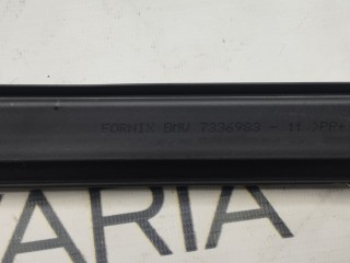 Уплотнитель стекла в боковой двери, ориг. номер 51357336983, BMW 530E