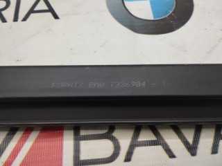 Уплотнитель стекла в боковой двери, ориг. номер 51357336984, BMW 530E