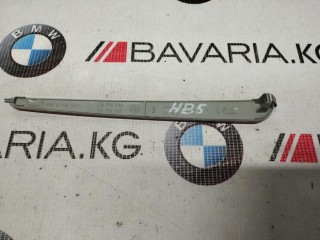Отражатель нижней крышки багажника, ориг. номер 63146901572, BMW 530E