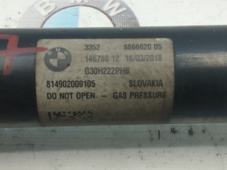 Стойка амортизатора в сборе, ориг. номер 33526866620, BMW 530E
