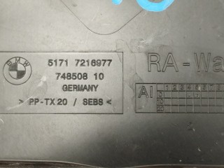 Накладка подкапотного пространства, ориг. номер 51717216977, BMW 5' 528i