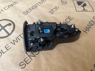 фонарь крышки багажника правый, ориг. номер 8W5945094AD, Audi A4 B9 2015-2020