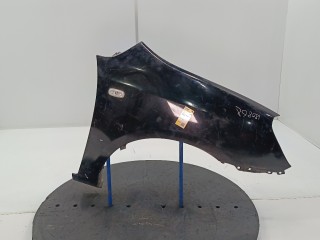 Крыло переднее правое Kia Carens 2006-2012