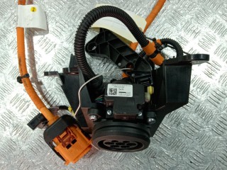 Розетка зарядки автомобиля, ориг. номер 4N0915950, Audi RS Q8 2019-2024